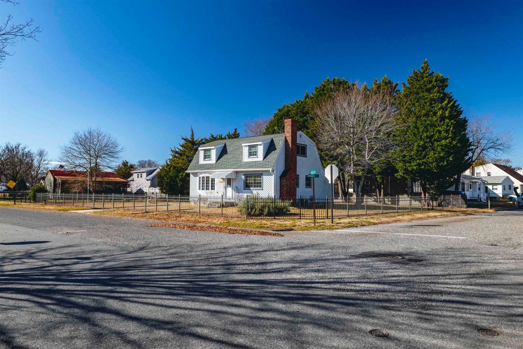 Photo of 100 Oakdale Avenue, Villas, NJ 08251 (MLS # 260098)