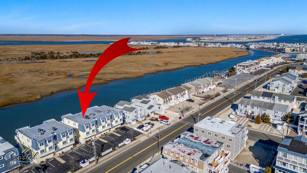 Photo of 1668 Ocean Drive #B-1, Avalon, NJ 08202 (MLS # 260203)