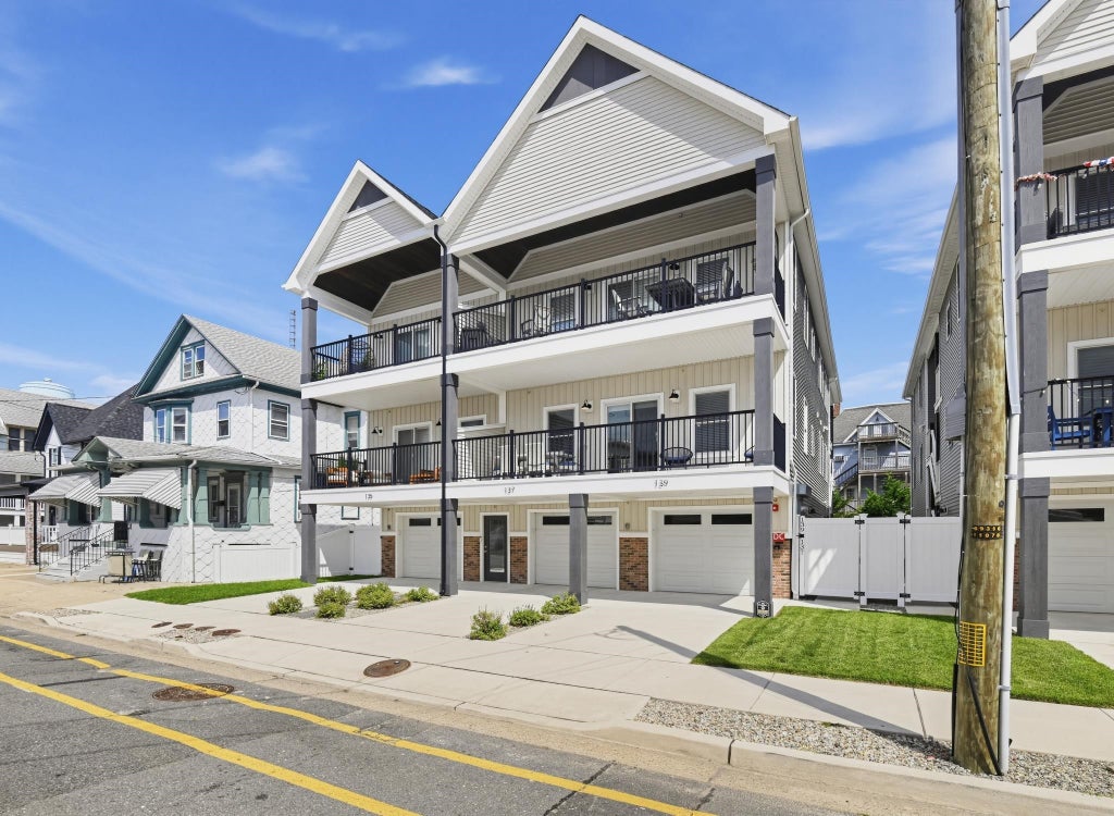 Photo of 137 E Pine Avenue #137, Wildwood, NJ 08260 (MLS # 262615)