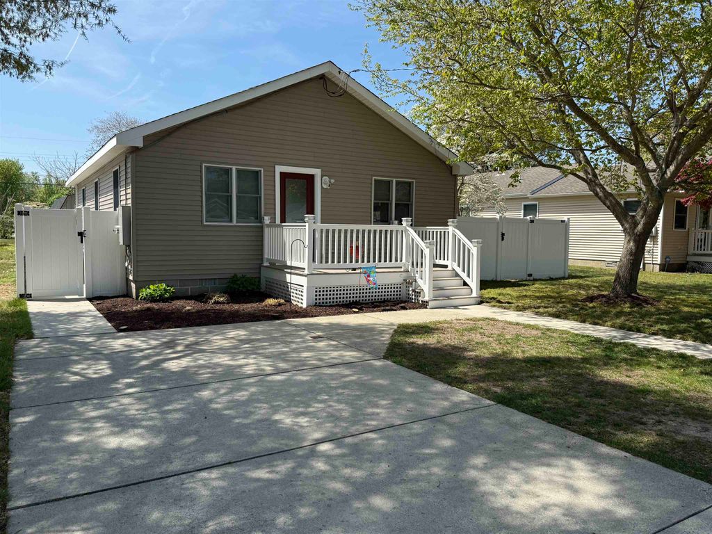 Photo of 128 Texas Avenue, Villas, NJ 08251 (MLS # 261083)