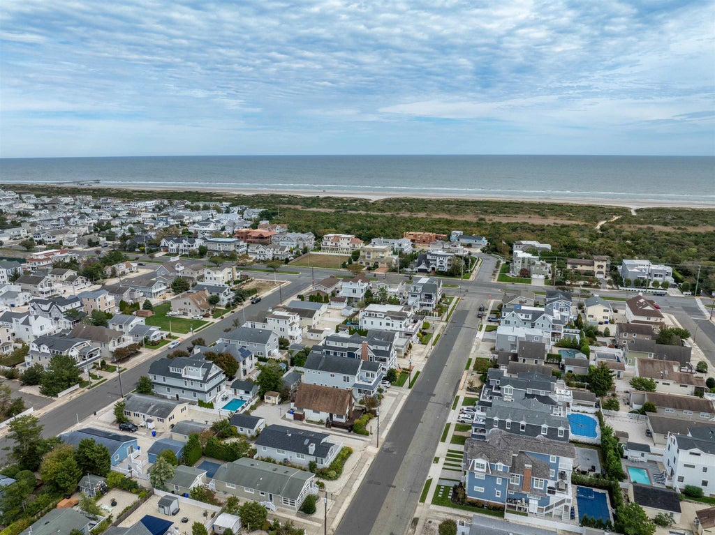Photo of 261 43rd Street ST, Avalon, NJ 08202 (MLS # 262951)