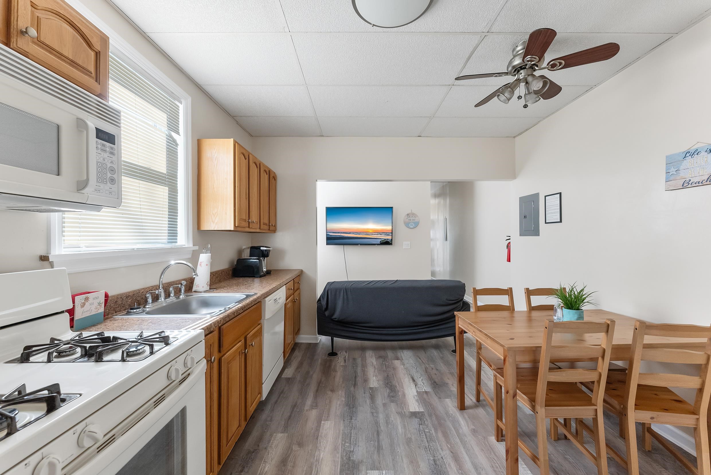 107 E Magnolia Avenue #4 AKA 2R, Wildwood, New Jersey image 5
