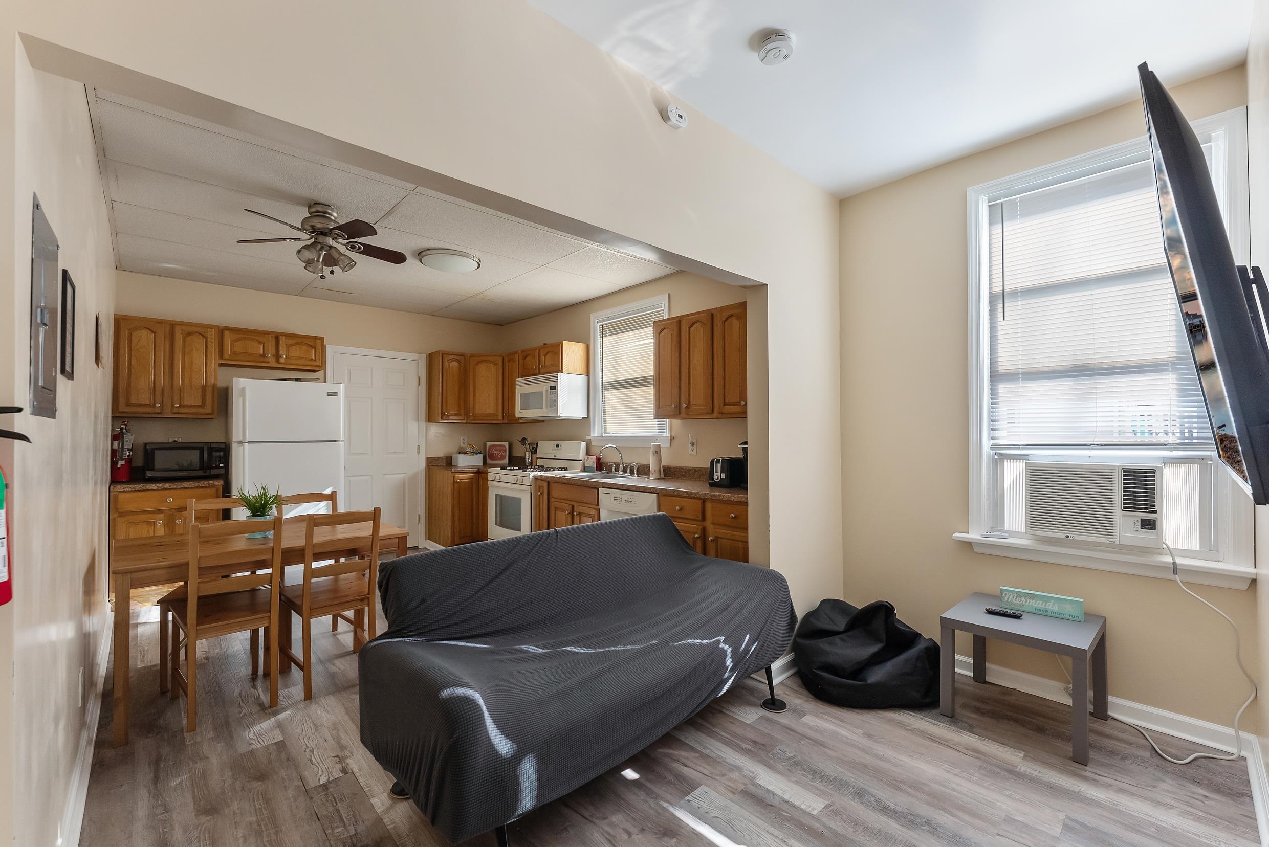 107 E Magnolia Avenue #4 AKA 2R, Wildwood, New Jersey image 4