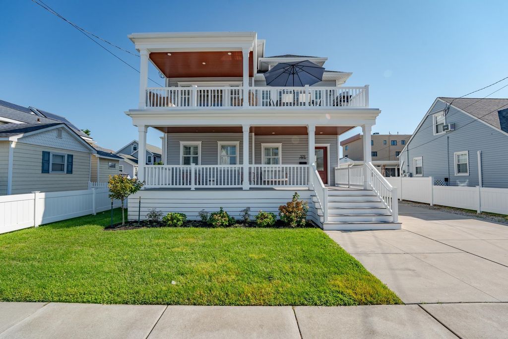 Photo of 329 E 4th Avenue, North Wildwood, NJ 08260 (MLS # 252795)