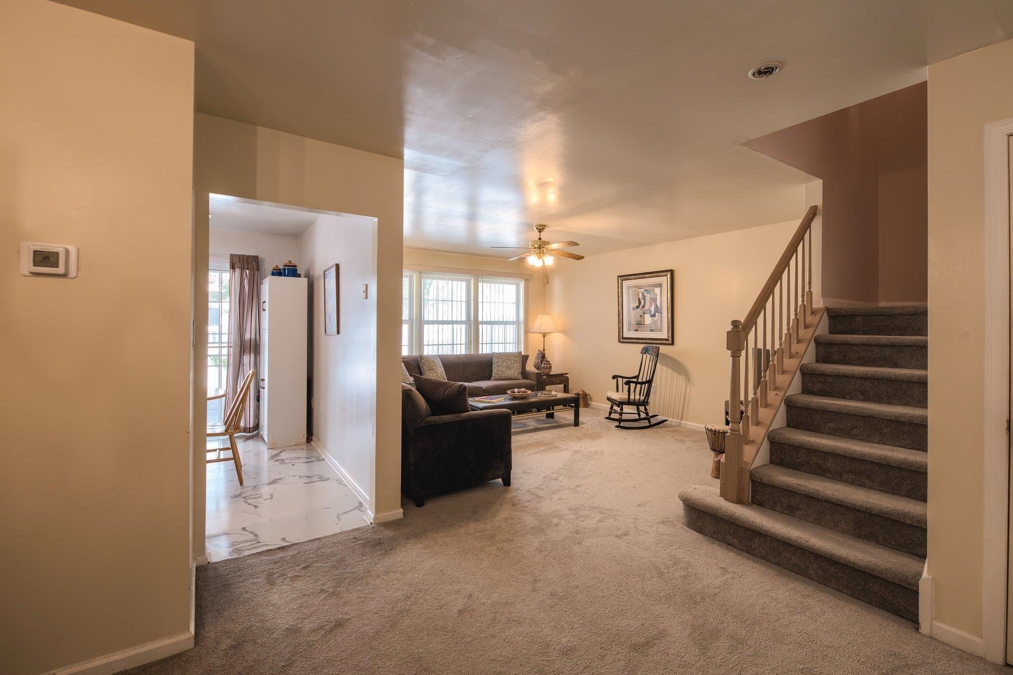 73 Anchorage Court 1003