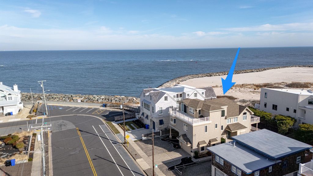 Photo of 867 Avalon Avenue, Avalon, NJ 08202 (MLS # 260095)