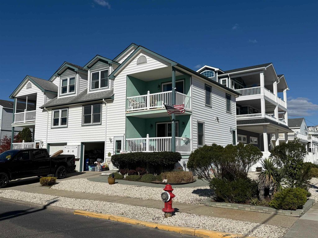 Photo of 7212 Landis Avenue Ave #East, Sea Isle City, NJ 08243 (MLS # 253264)