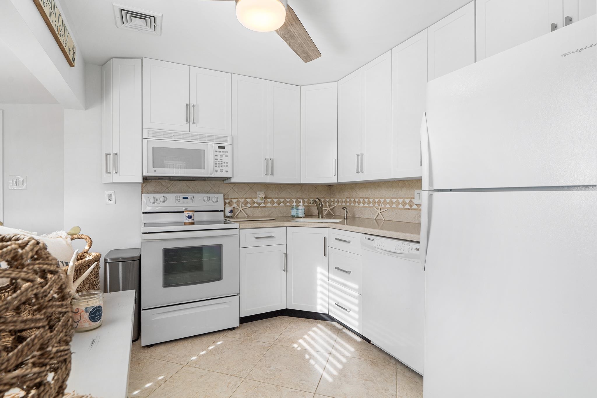 816 Saint James Place #2, Ocean City, New Jersey image 10