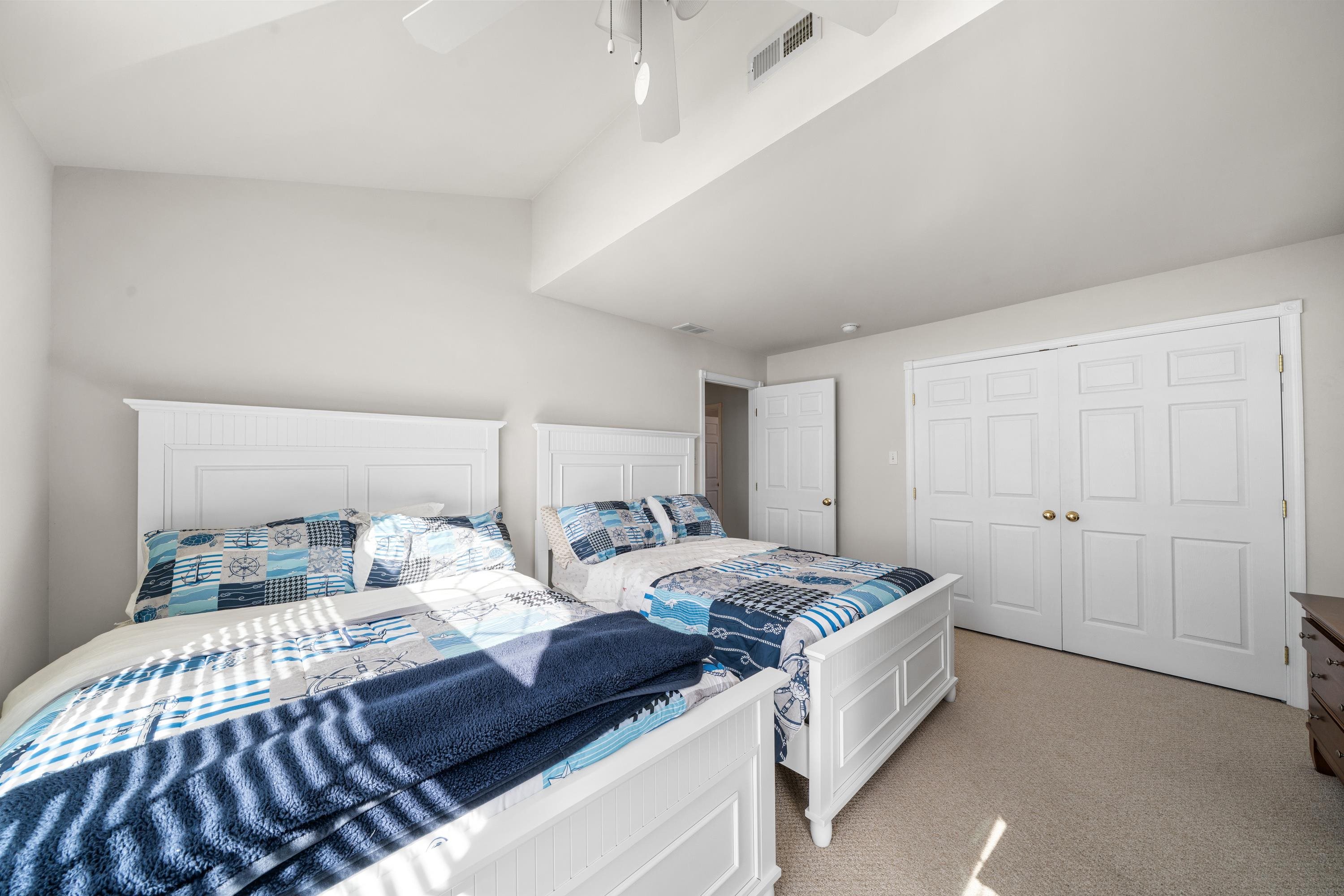 Avalon Manor, New Jersey 08202, United States, 4 Bedrooms Bedrooms, ,4 BathroomsBathrooms,Residential,Active,231618