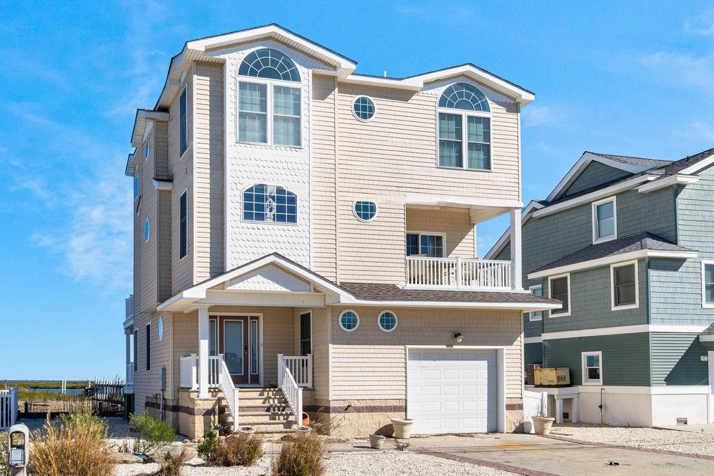 Photo of 448 Avalon Boulevard, Avalon Manor, NJ 08202 (MLS # 253116)