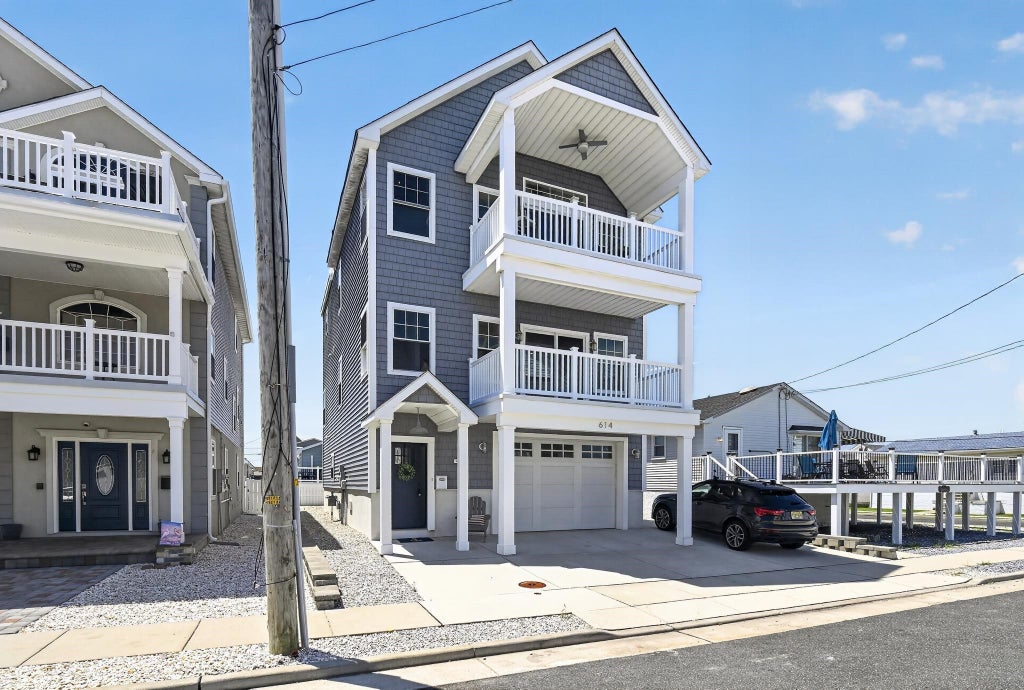 Photo of 614 W Poplar Avenue, West Wildwood, NJ 08260 (MLS # 262172)