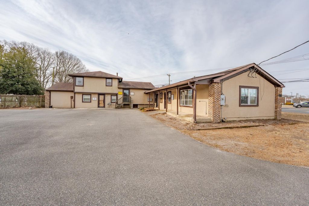Photo of 98 New Road, Somers Point, NJ 08244 (MLS # 260040)