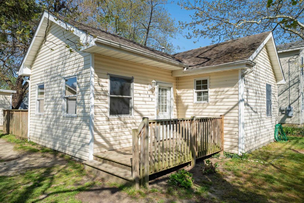 Photo of 107 E Tampa Avenue, Villas, NJ 08251 (MLS # 253308)