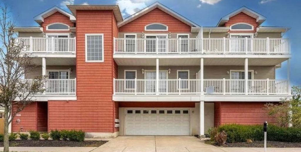 Photo of 231 E Spicer Avenue #B, Wildwood, NJ 08260 (MLS # 260385)