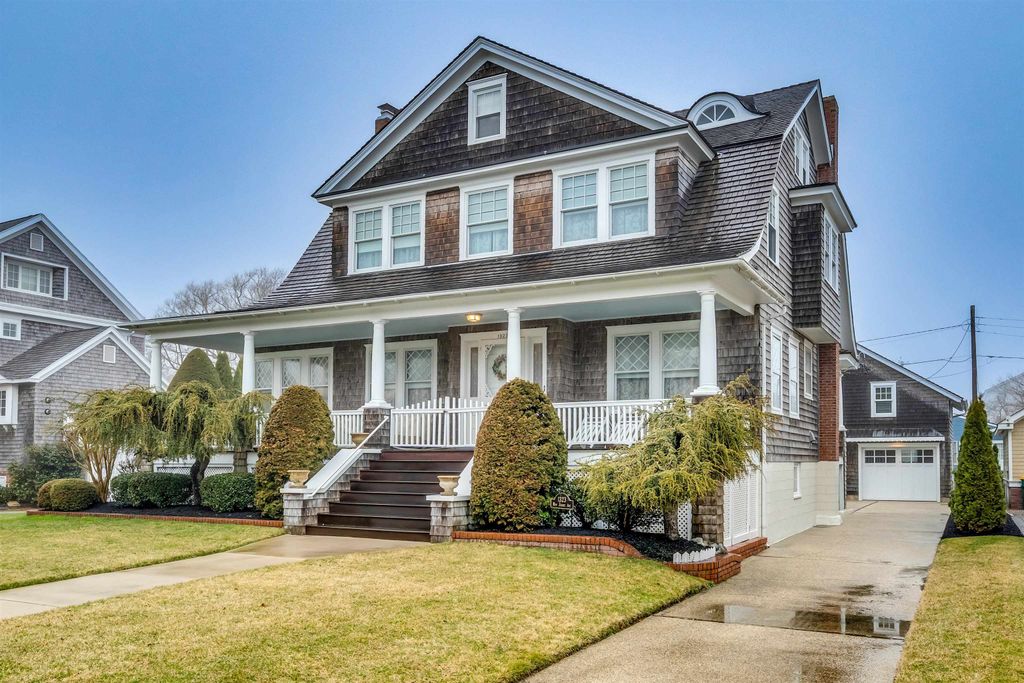 Photo of 1323 New Jersey Avenue, Cape May, NJ 08204 (MLS # 260700)