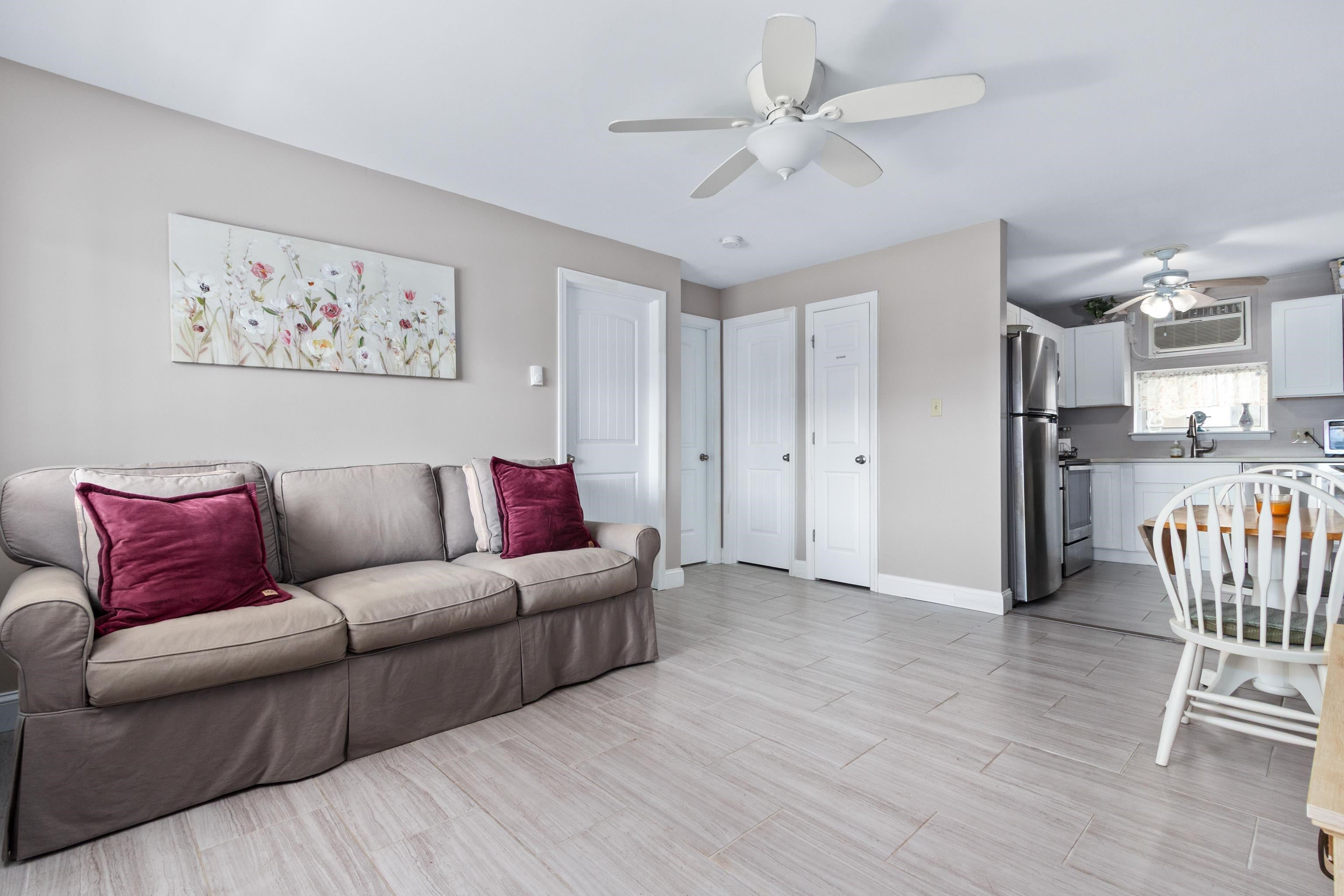 141 W Cardinal Road 3