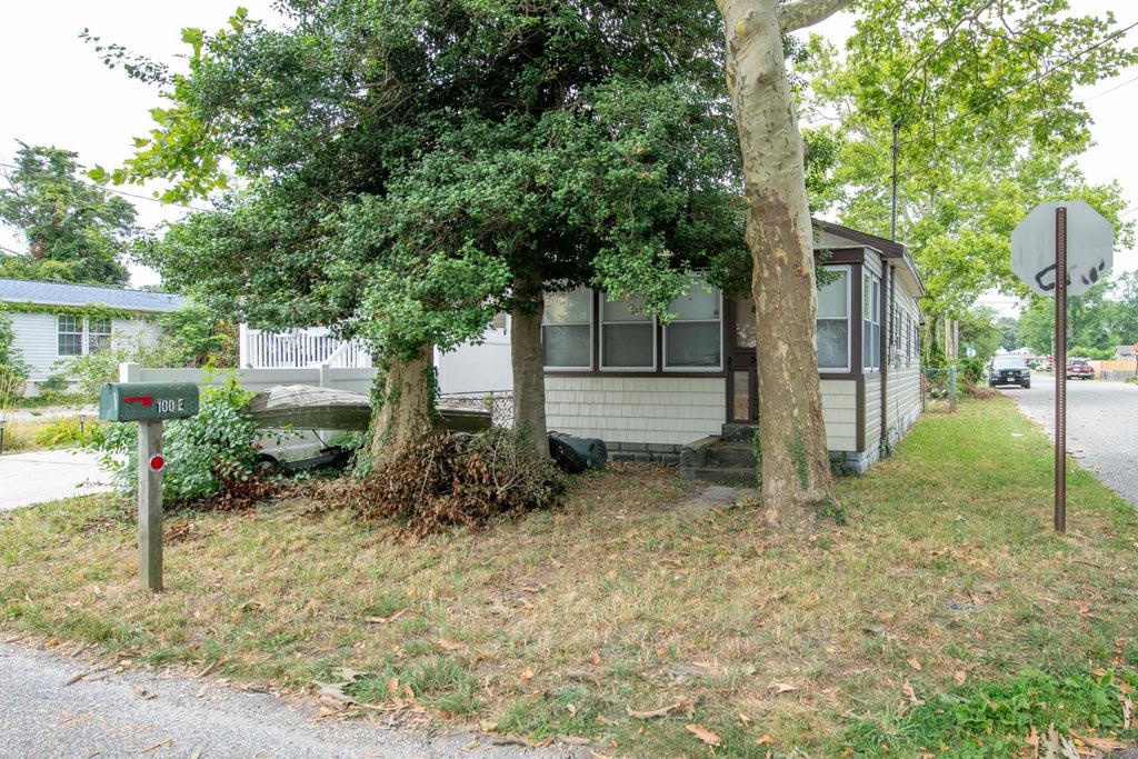 Photo of 100 E Atlantic Avenue, Villas, NJ 08251 (MLS # 261857)