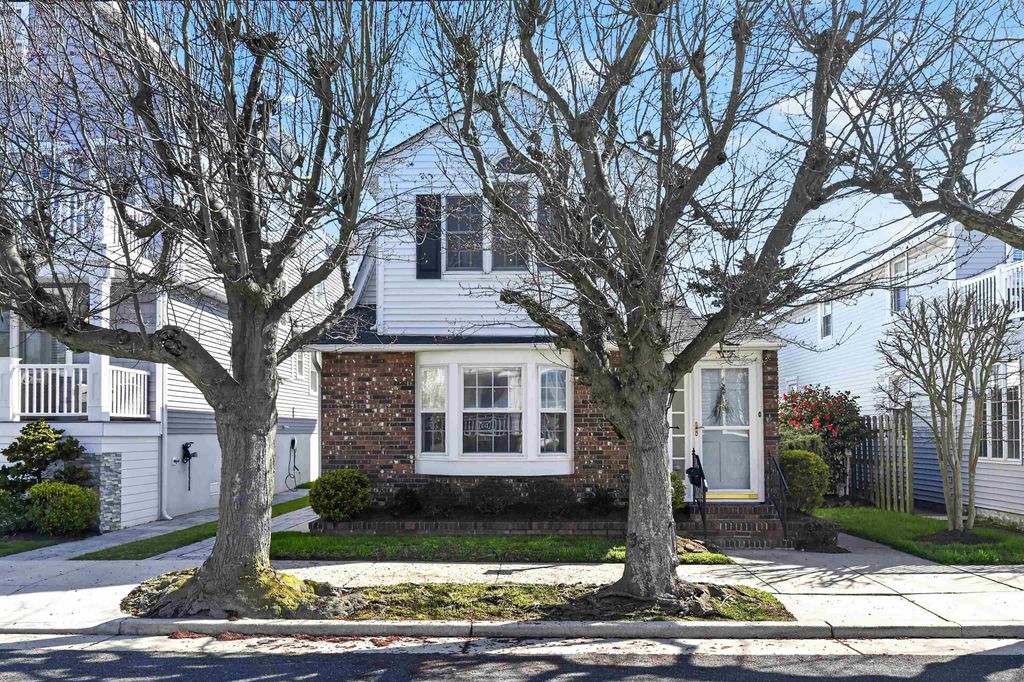 Photo of 15 N Douglas Avenue, Margate, NJ 08402 (MLS # 260990)