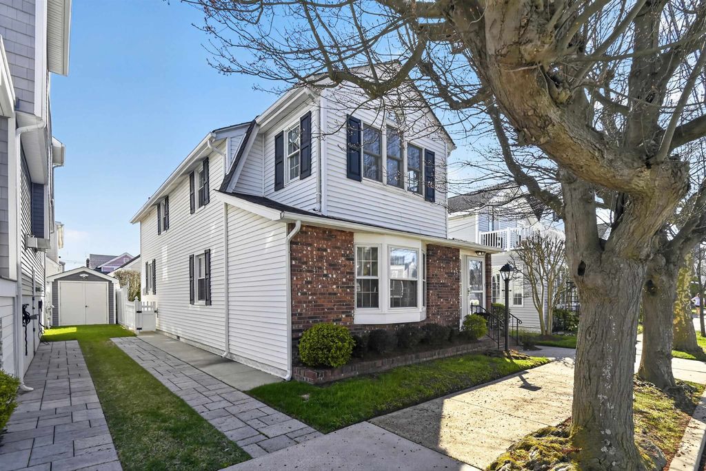 Photo of 15 N Douglas Avenue, Margate, NJ 08402 (MLS # 260990)