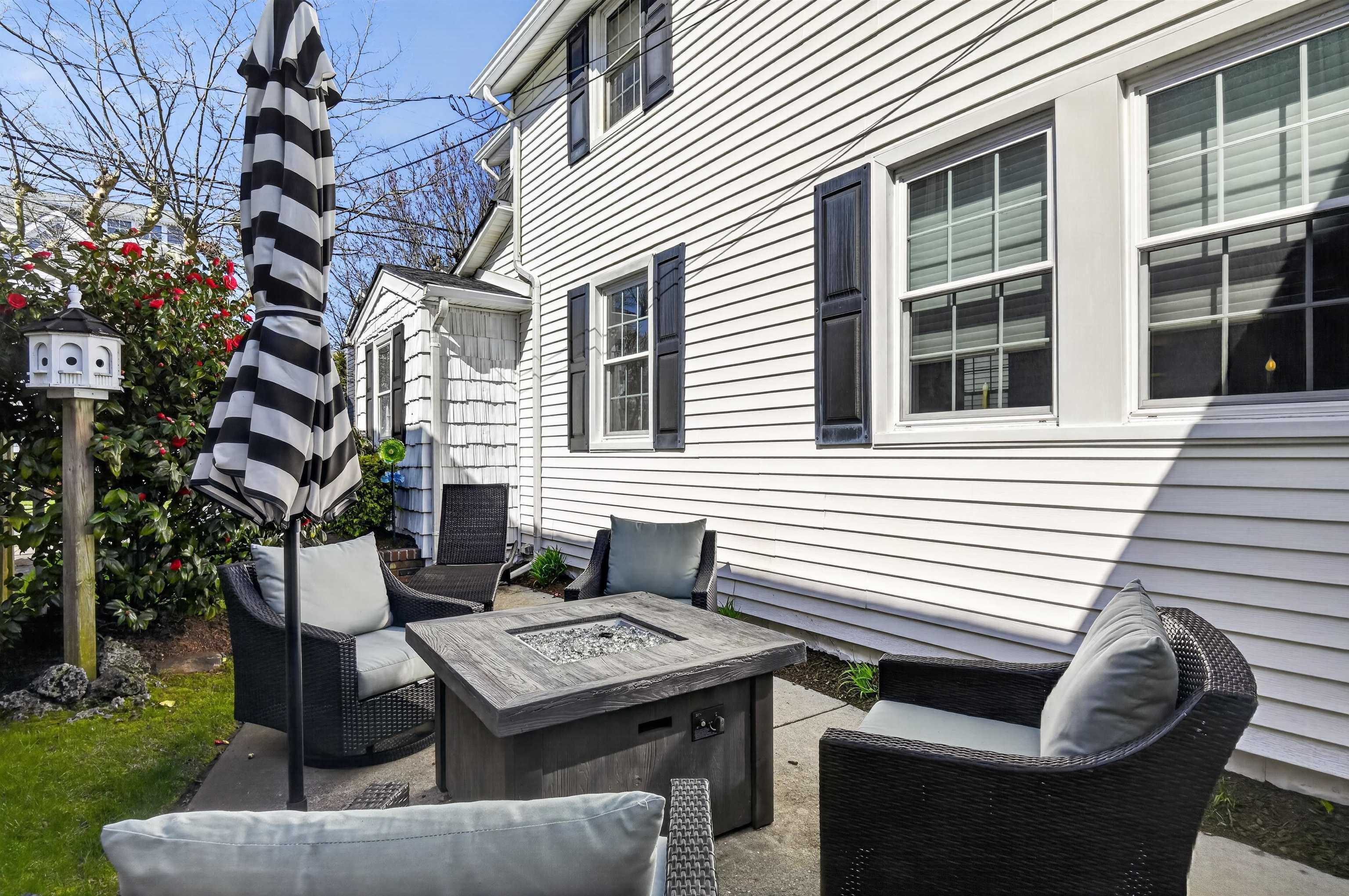 15 N Douglas Avenue