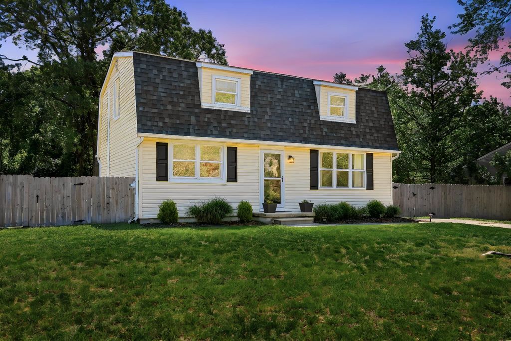 Photo of 17 Siskin Lane, Cape May Court House, NJ 08210 (MLS # 261352)