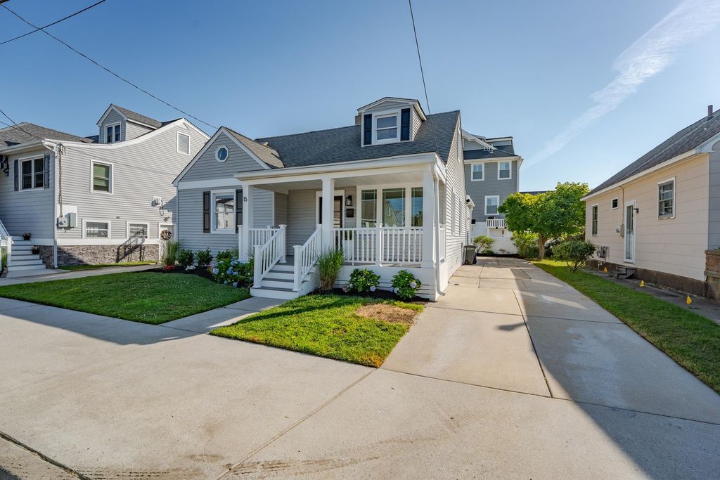 Photo of 15 Lincoln Place, Ocean City, NJ 08226 (MLS # 252517)