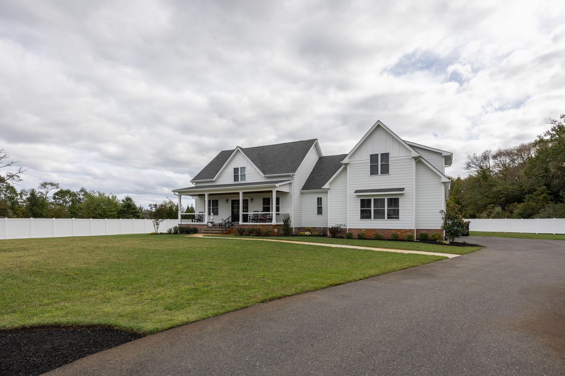 28 Queen Anne Court