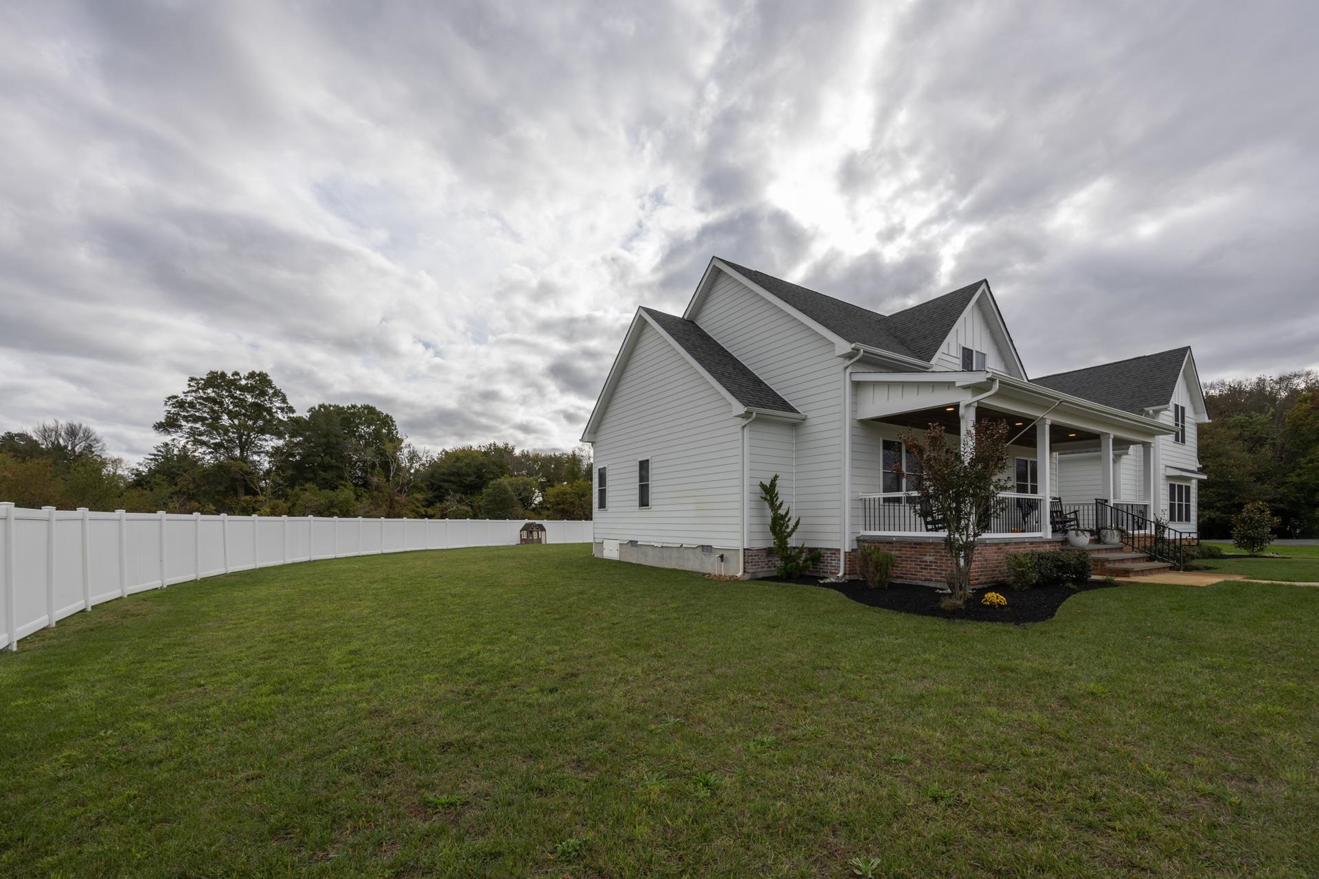 28 Queen Anne Court