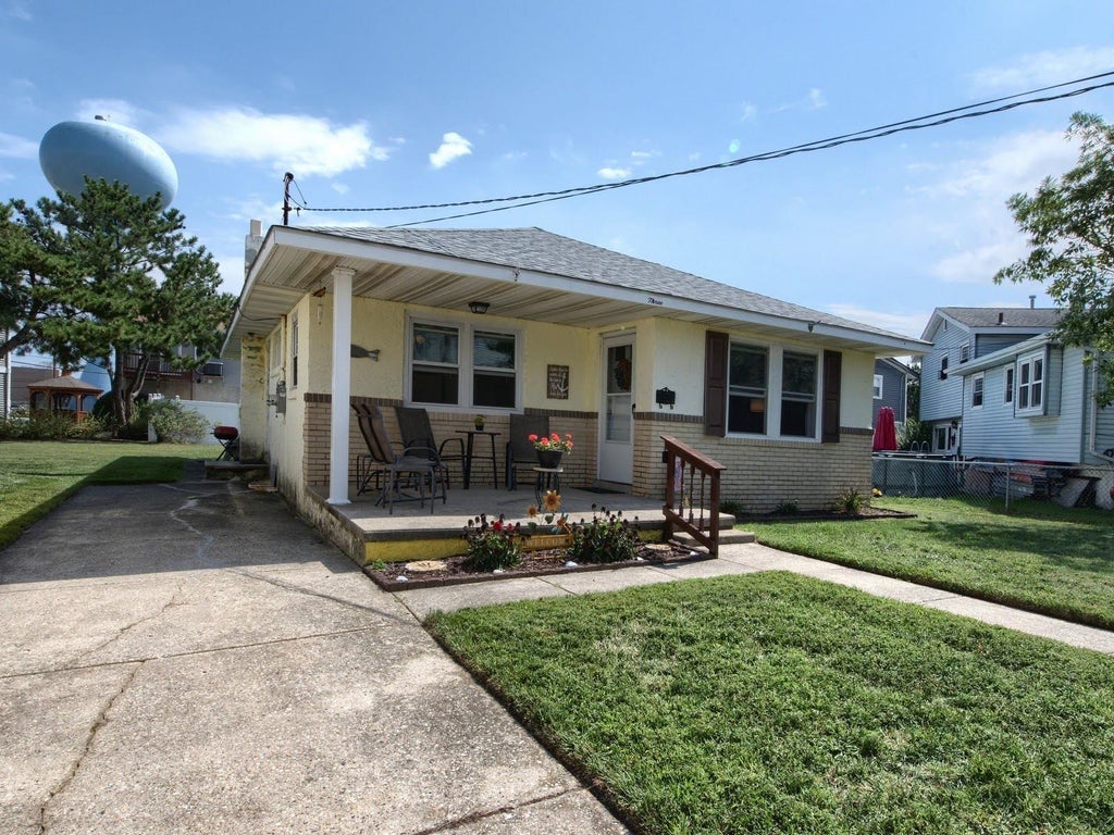 Photo of 3 Girard Place, Brigantine, NJ 08203 (MLS # 262708)