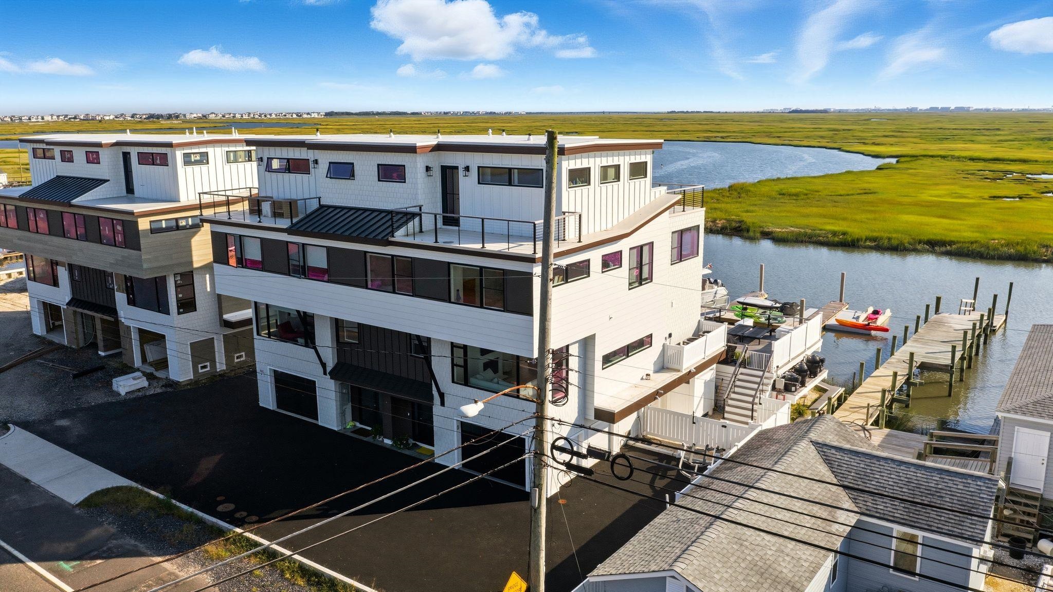 923 Stone Harbor Boulevard West