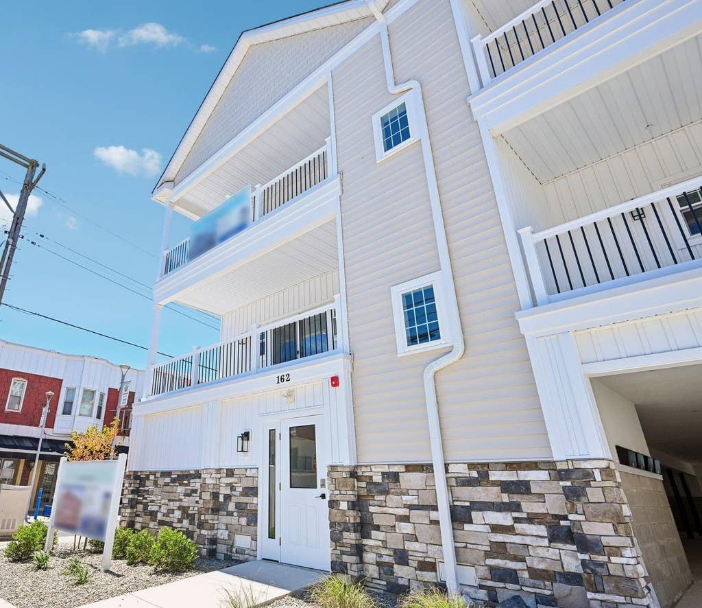 Photo of 162 E Garfield #107, Wildwood, NJ 08260 (MLS # 262346)