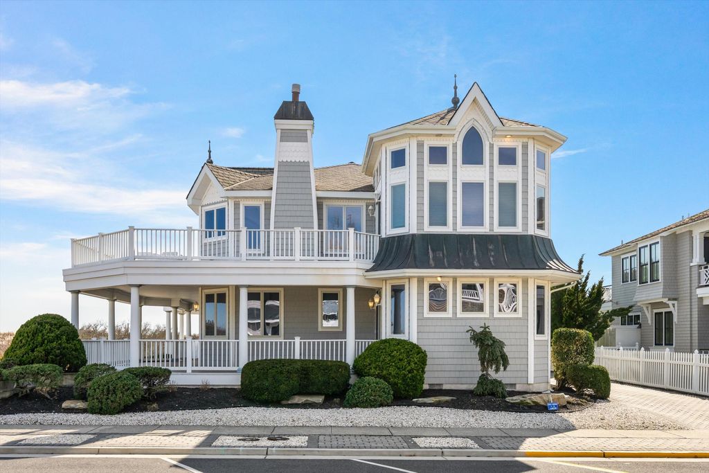 Photo of 1 106th Street, Stone Harbor, NJ 08247 (MLS # 261006)