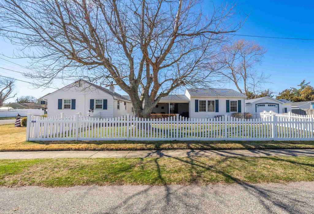Photo of 1201 Rose Hill Pkwy, North Cape May, NJ 08204 (MLS # 260621)