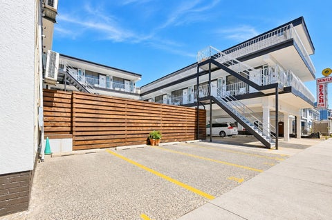Condo For Sale - 313 E Glenwood Avenue #202<br/> Wildwood, NJ 08260