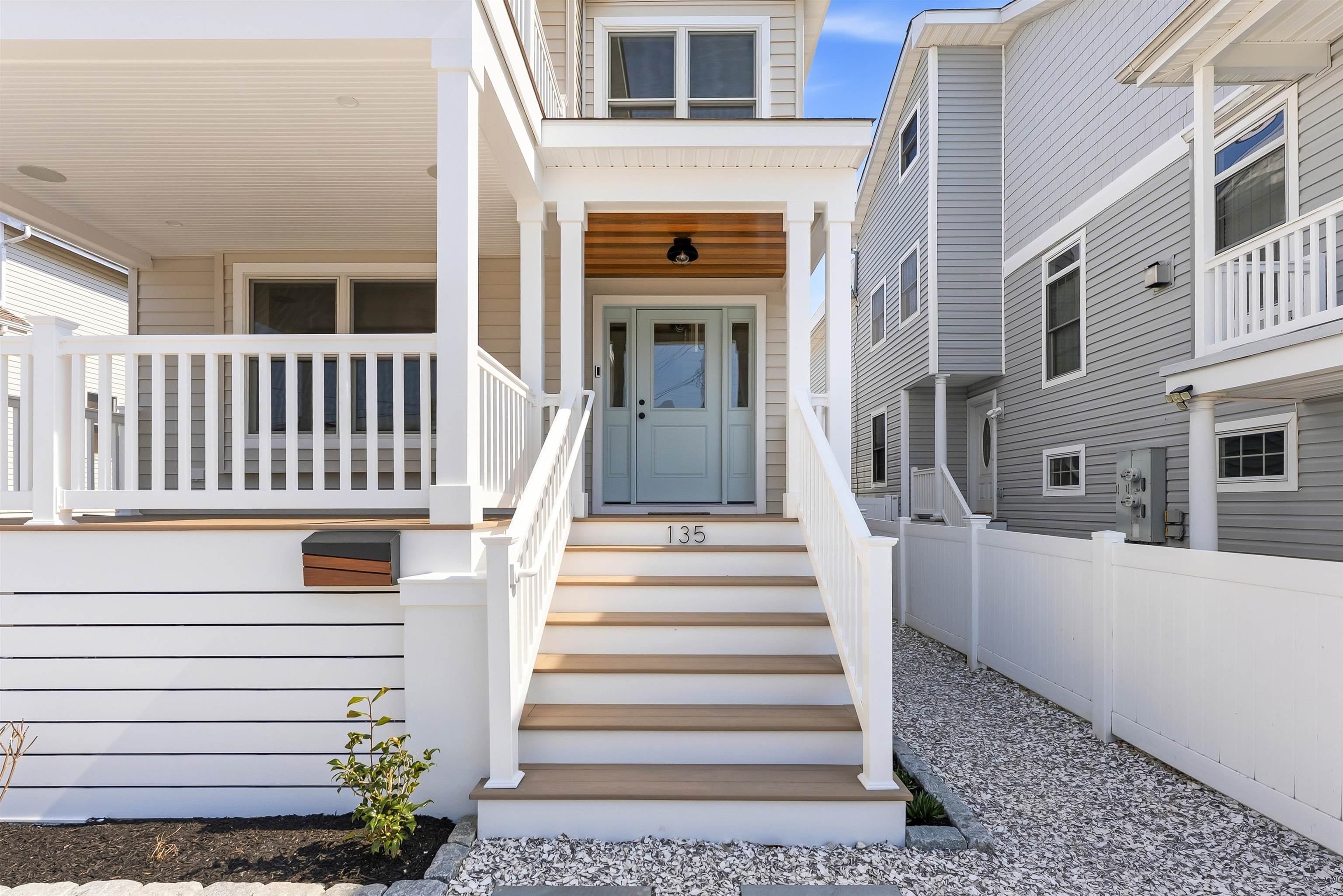 135 W Sweetbriar Road