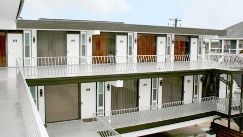 Condo For Sale - 313 E Glenwood Avenue #208<br/> Wildwood, NJ 08260