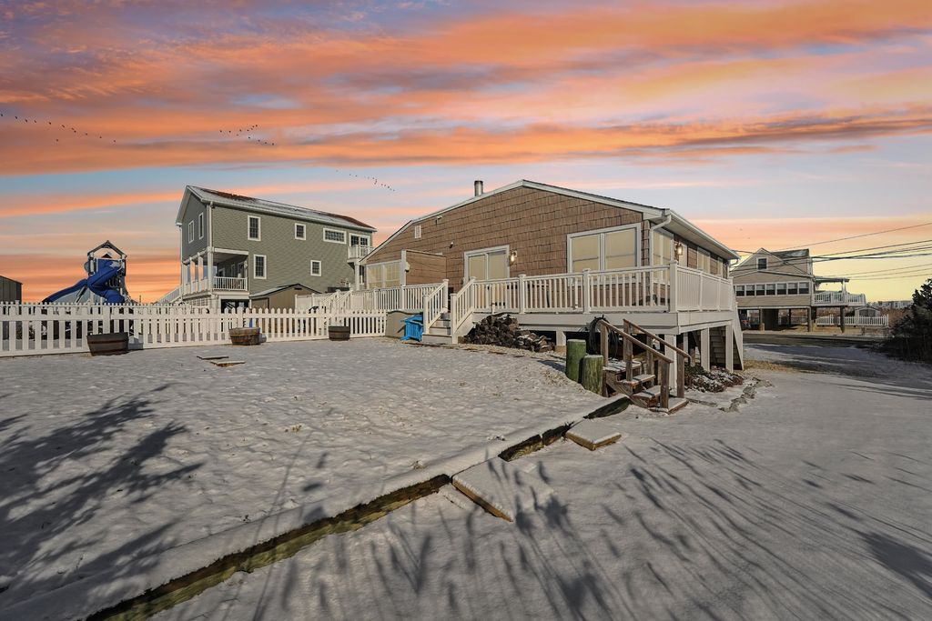 Photo of 118 2nd Street #East, Sea Isle City, NJ 08243 (MLS # 253538)