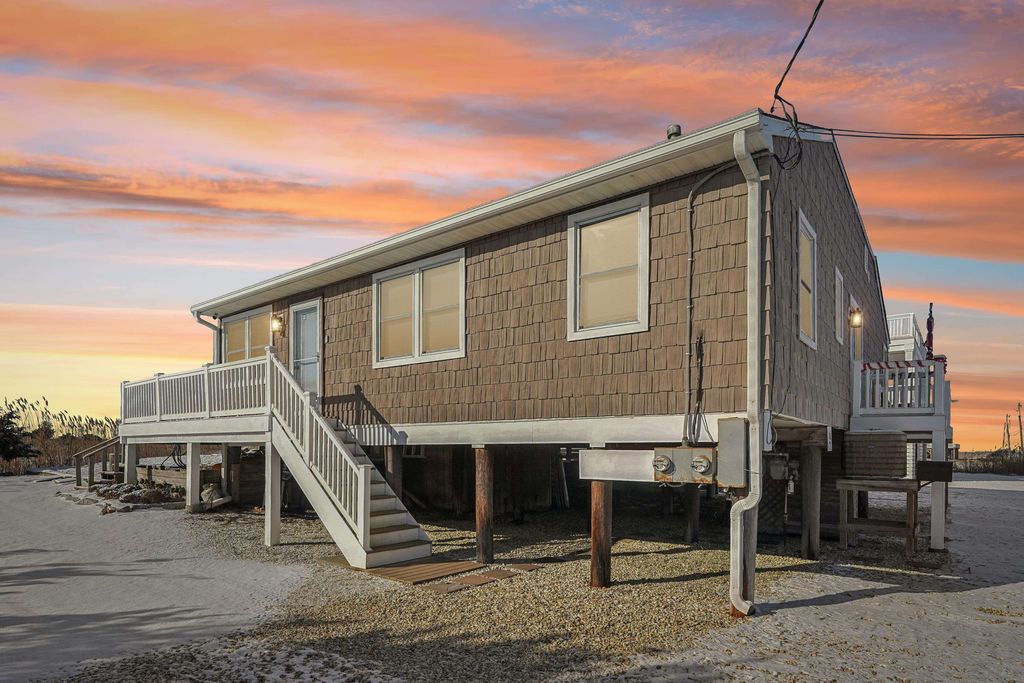 Photo of 118 2nd Street #East, Sea Isle City, NJ 08243 (MLS # 253538)