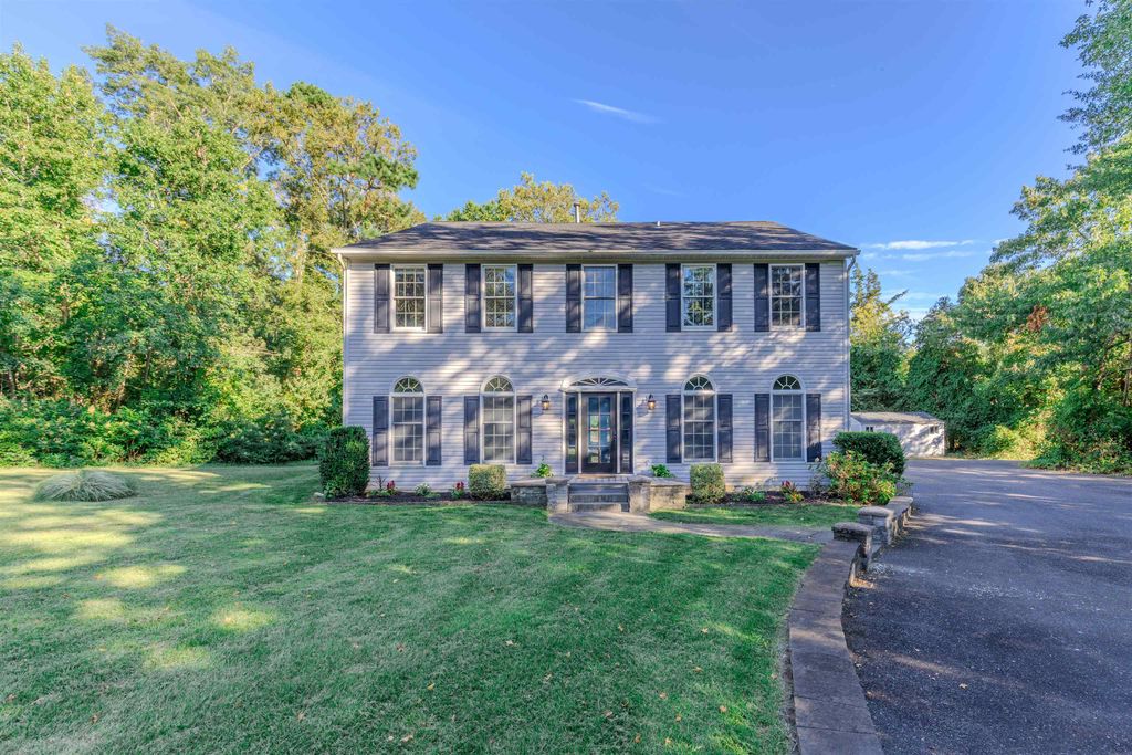 Photo of 2 Moore Terrace, Cape May Court House, NJ 08210 (MLS # 252507)