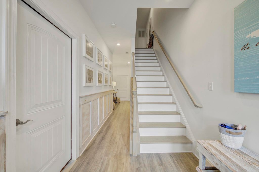 Photo of 133 W Walnut Avenue #133, North Wildwood, NJ 08260 (MLS # 260454)