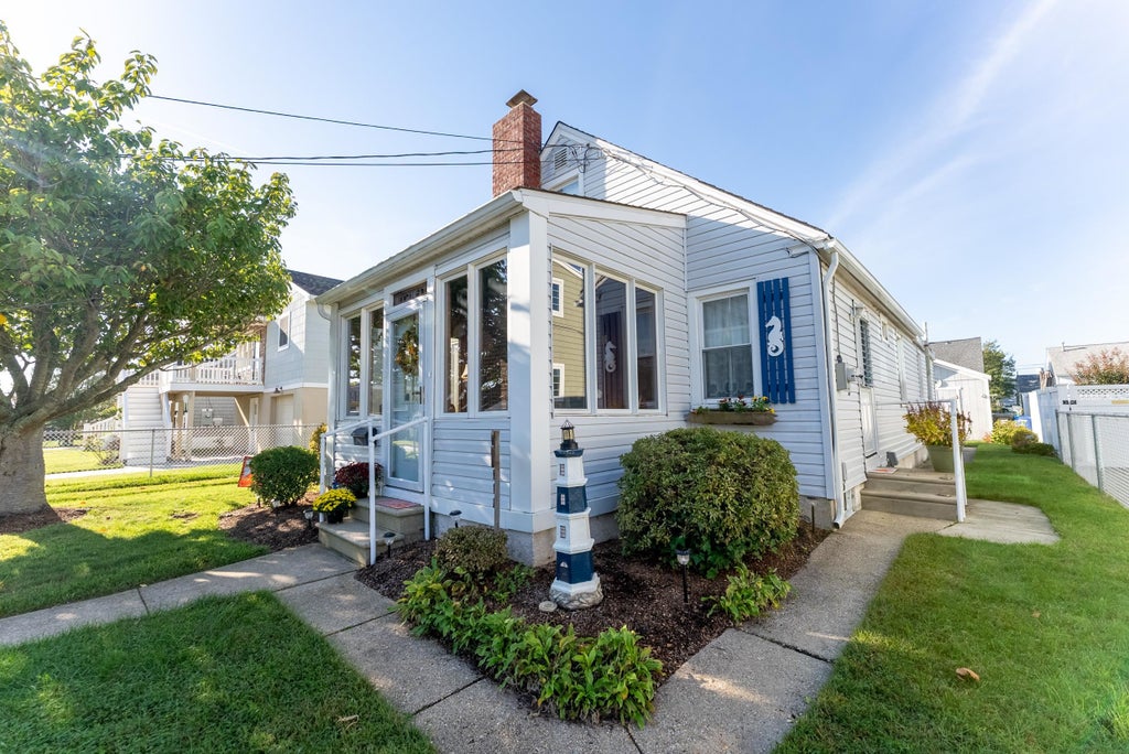 Photo of 210 E 10th Avenue, North Wildwood, NJ 08204 (MLS # 262822)