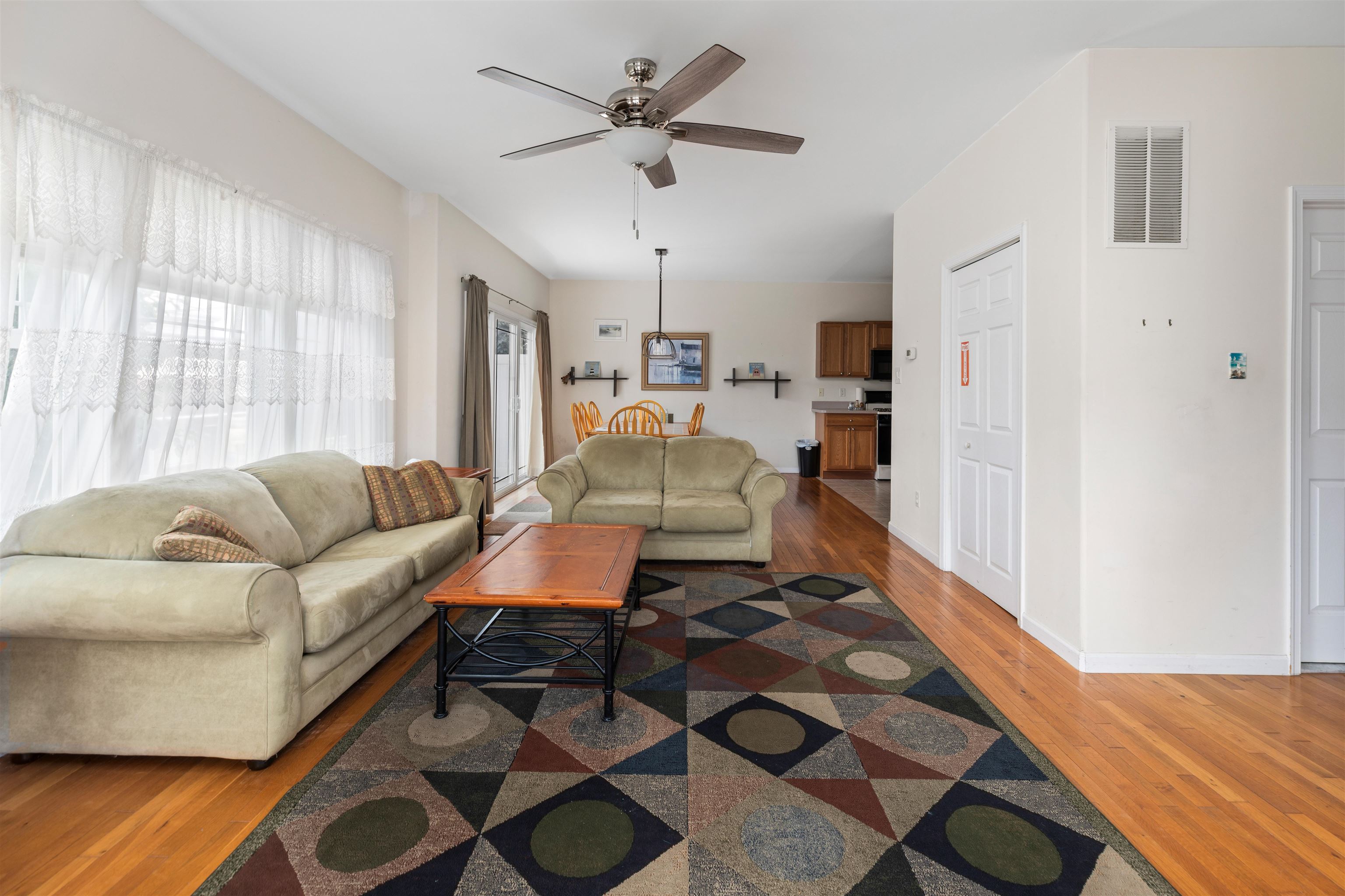 4200 Pacific Avenue 106