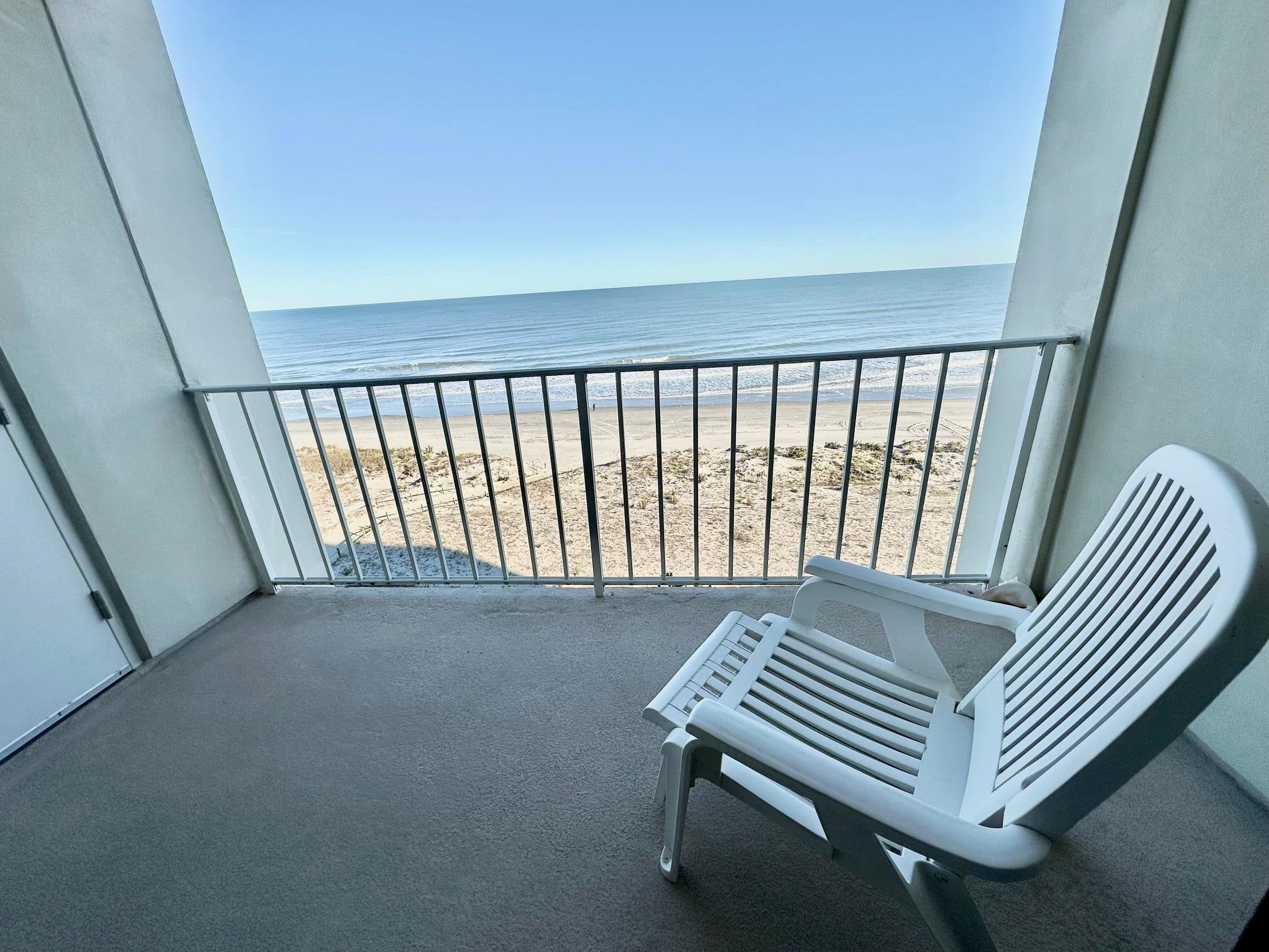 3700 Boardwalk 706S