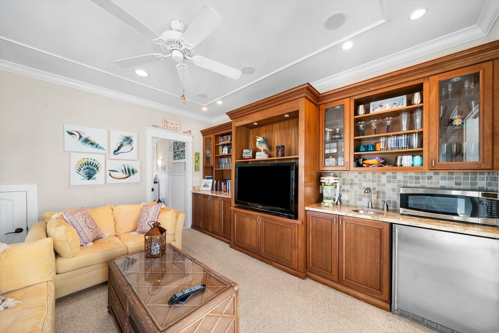 Photo of 8600 Second Avenue, Stone Harbor, NJ 08247 (MLS # 253406)