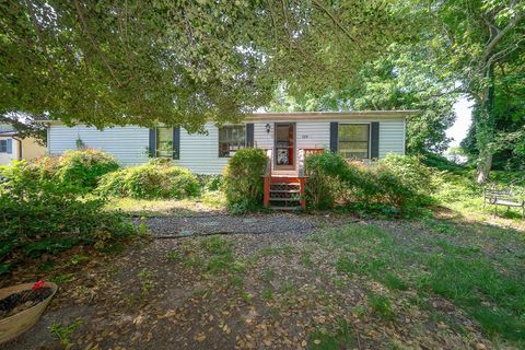 Homes For Sale - 288 E Miami Avenue<br/> Cape May County, Villas, NJ 08251