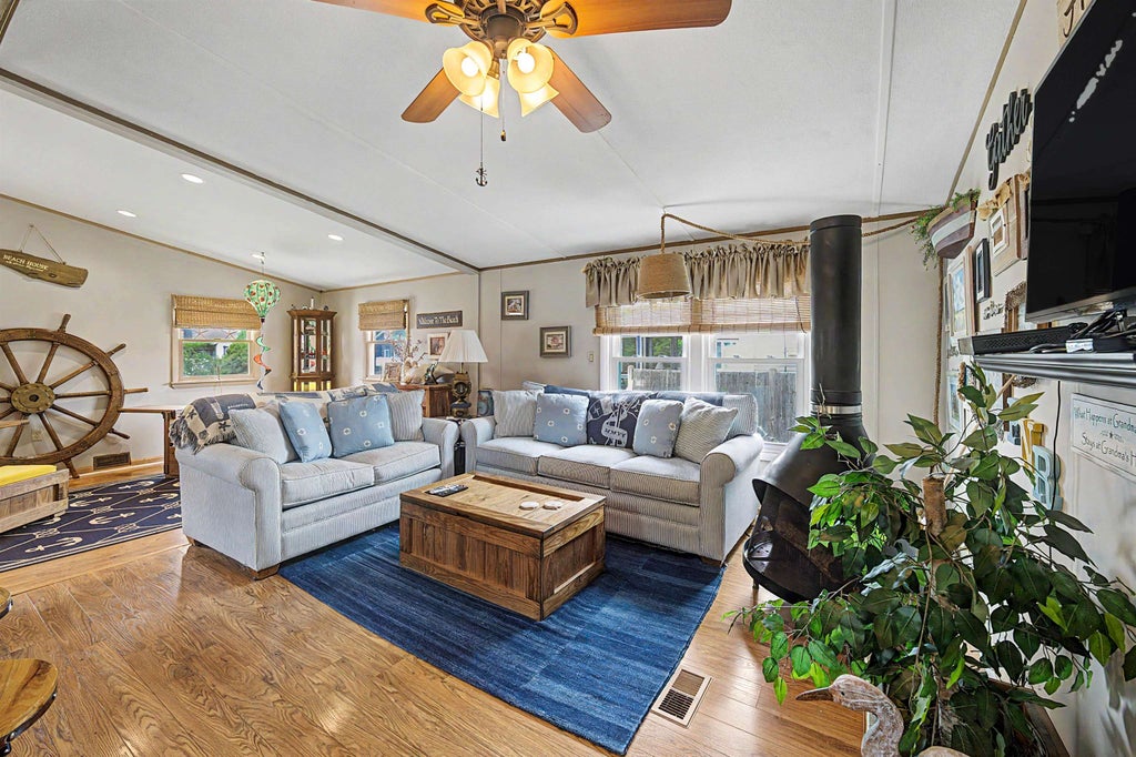 Photo of 117 Evergreen Avenue, Villas, NJ 08251 (MLS # 261712)