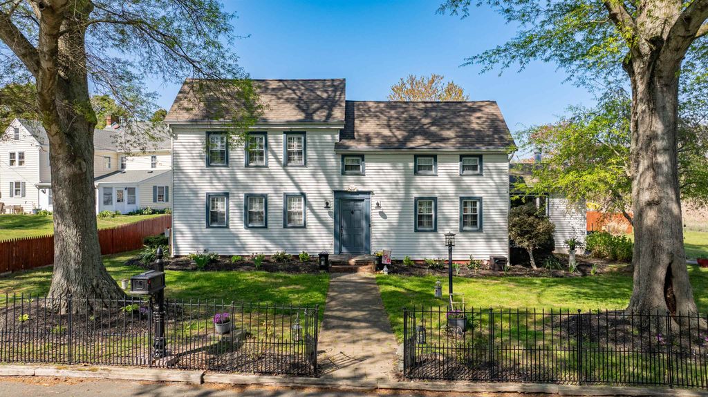 Photo of 14 Fox Run Road, Cape May Court House, NJ 08210 (MLS # 261429)