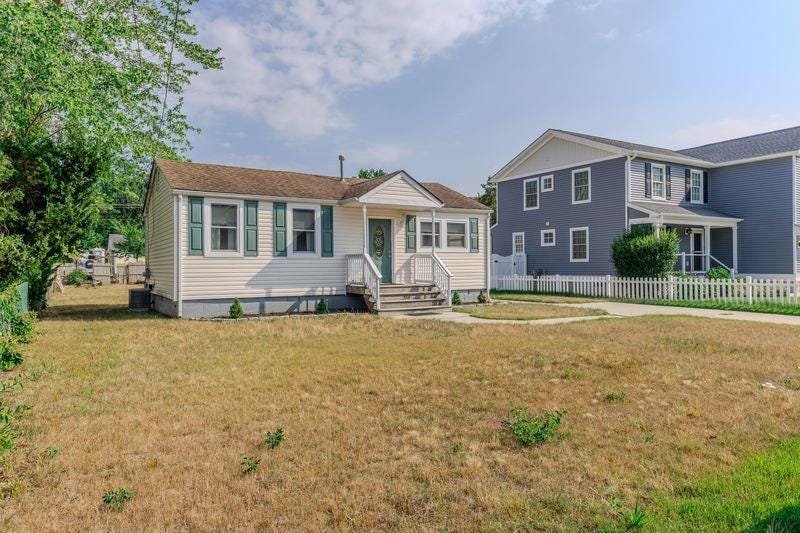 Photo of 234 Saint John Ave AVE, Erma, NJ 08204 (MLS # 261808)