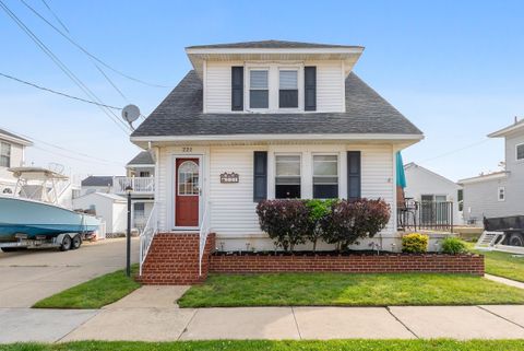 Photo of 221 W 25th Ave, North Wildwood, NJ 08260 (MLS # 251904)