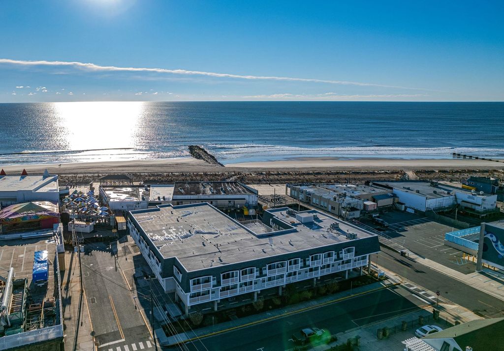 Photo of 633 Wayne Avenue #41, Ocean City, NJ 08226 (MLS # 260683)
